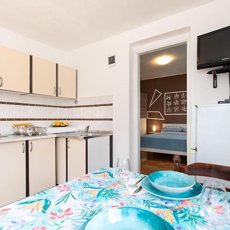 Apartment Linda Vrbnik  Dış mekan fotoğraf