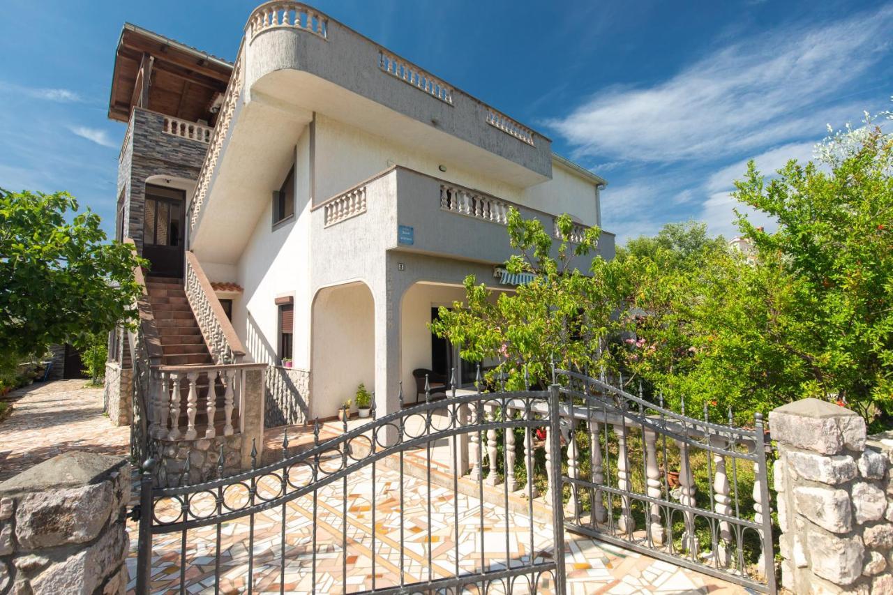Apartment Linda Vrbnik  Dış mekan fotoğraf
